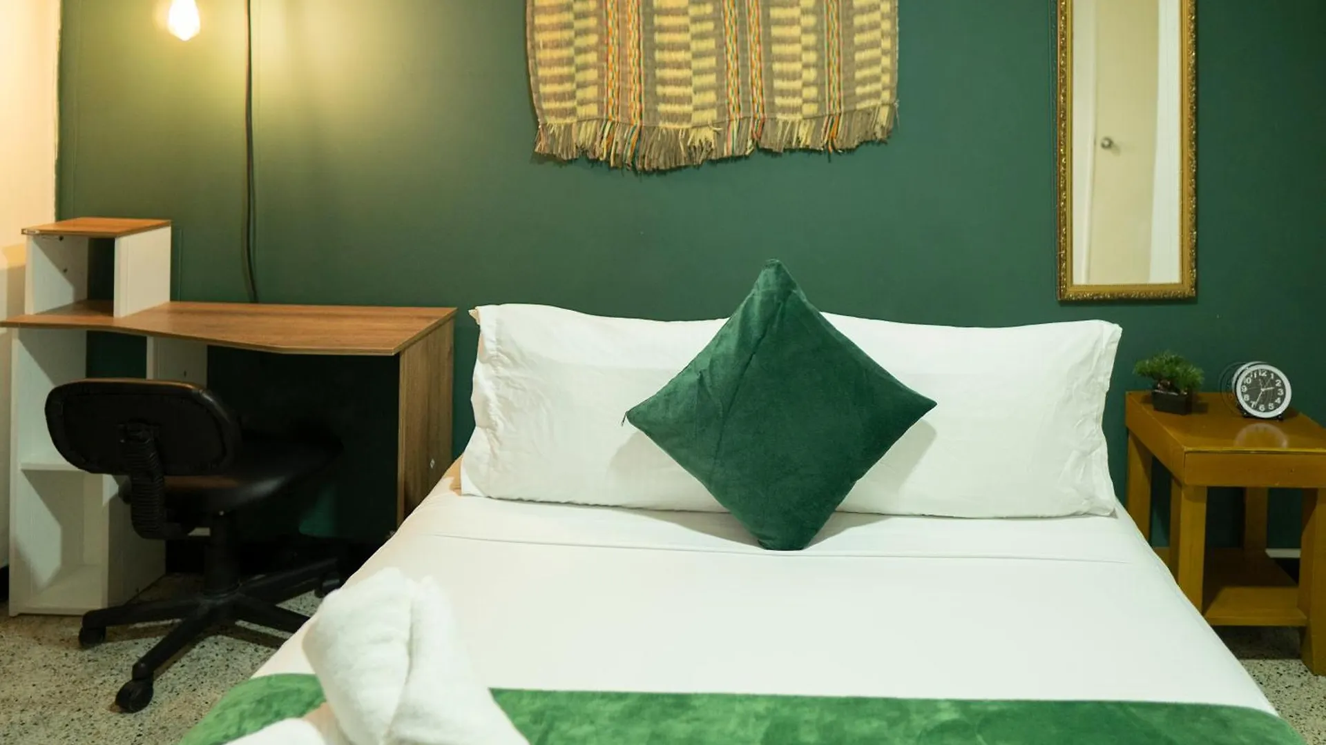 *** Guest house Africa House-Casa Hotel Laureles-La70 Medellin Colombia