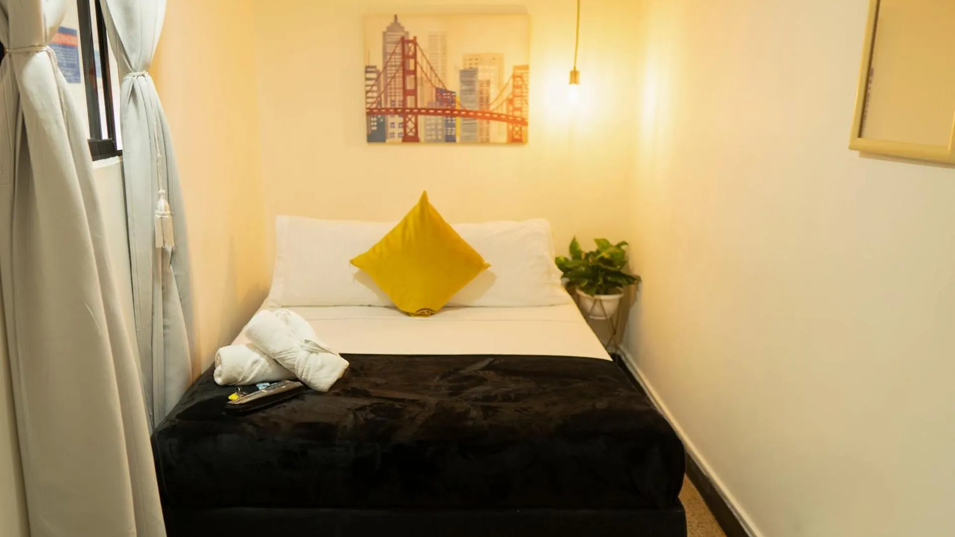 Africa House-Casa Hotel Laureles-La70 Medellin