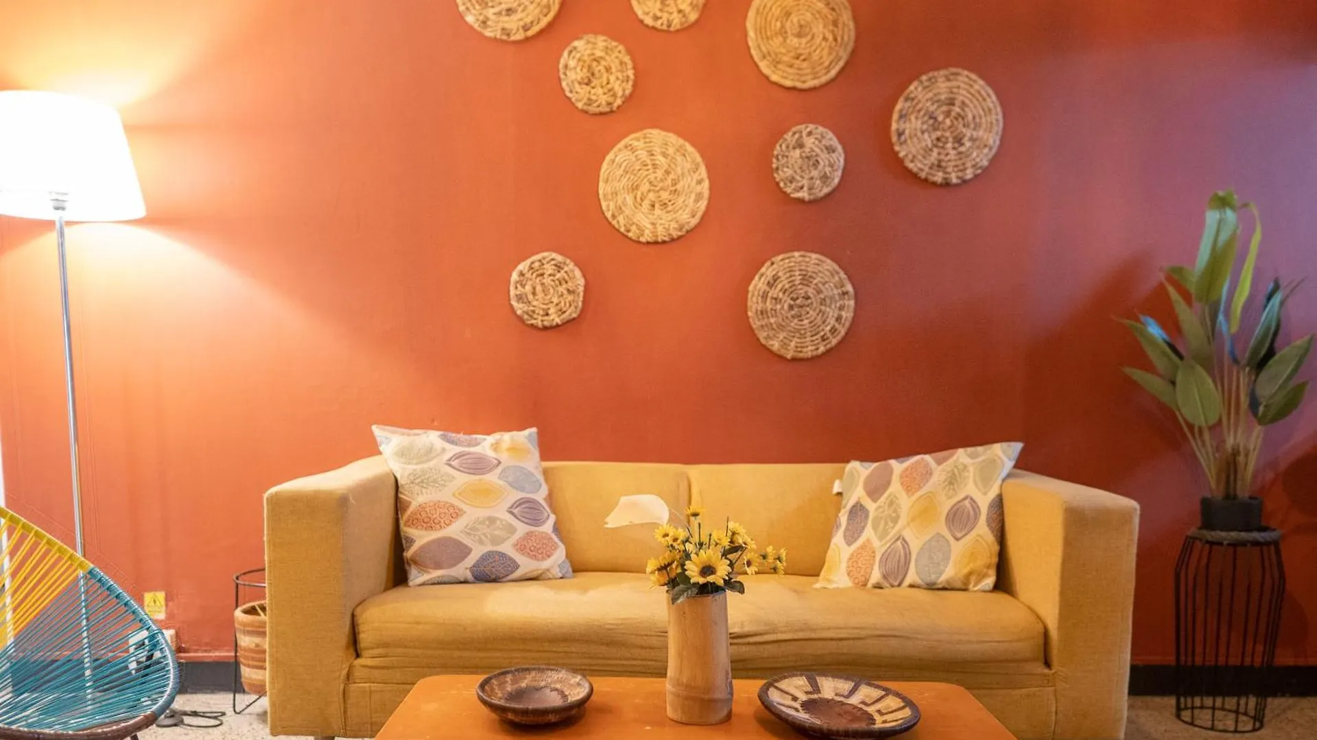 Africa House-Casa Hotel Laureles-La70 location