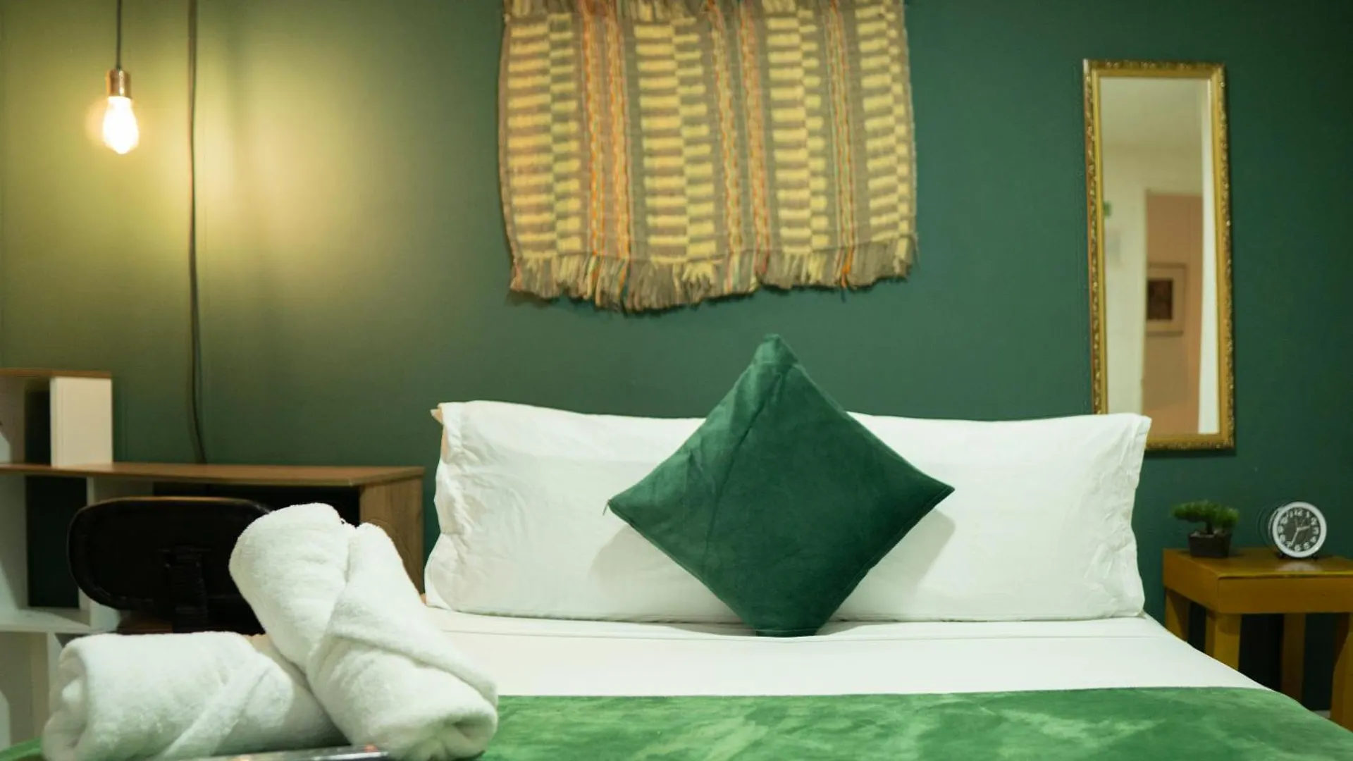 Guest house Africa House-Casa Hotel Laureles-La70 Medellin