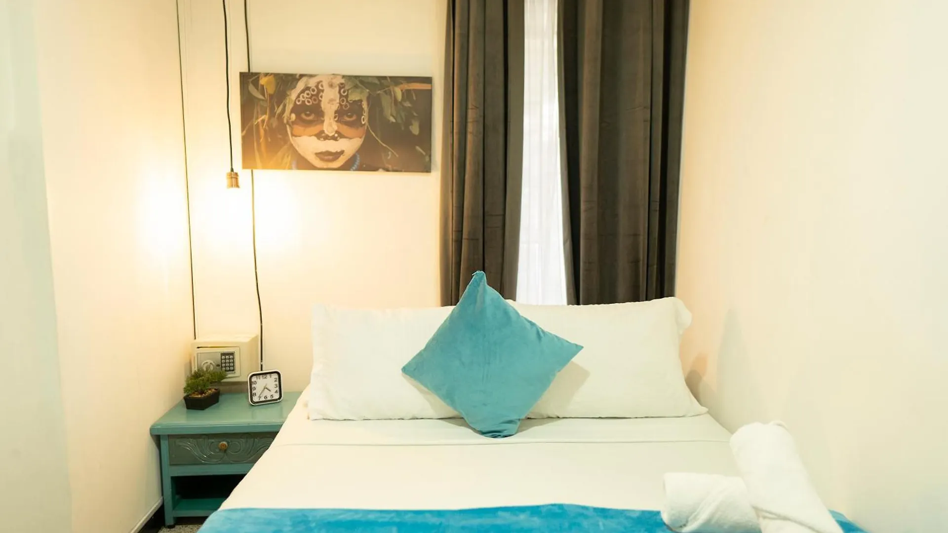 Guest house Africa House-Casa Hotel Laureles-La70 Medellin
