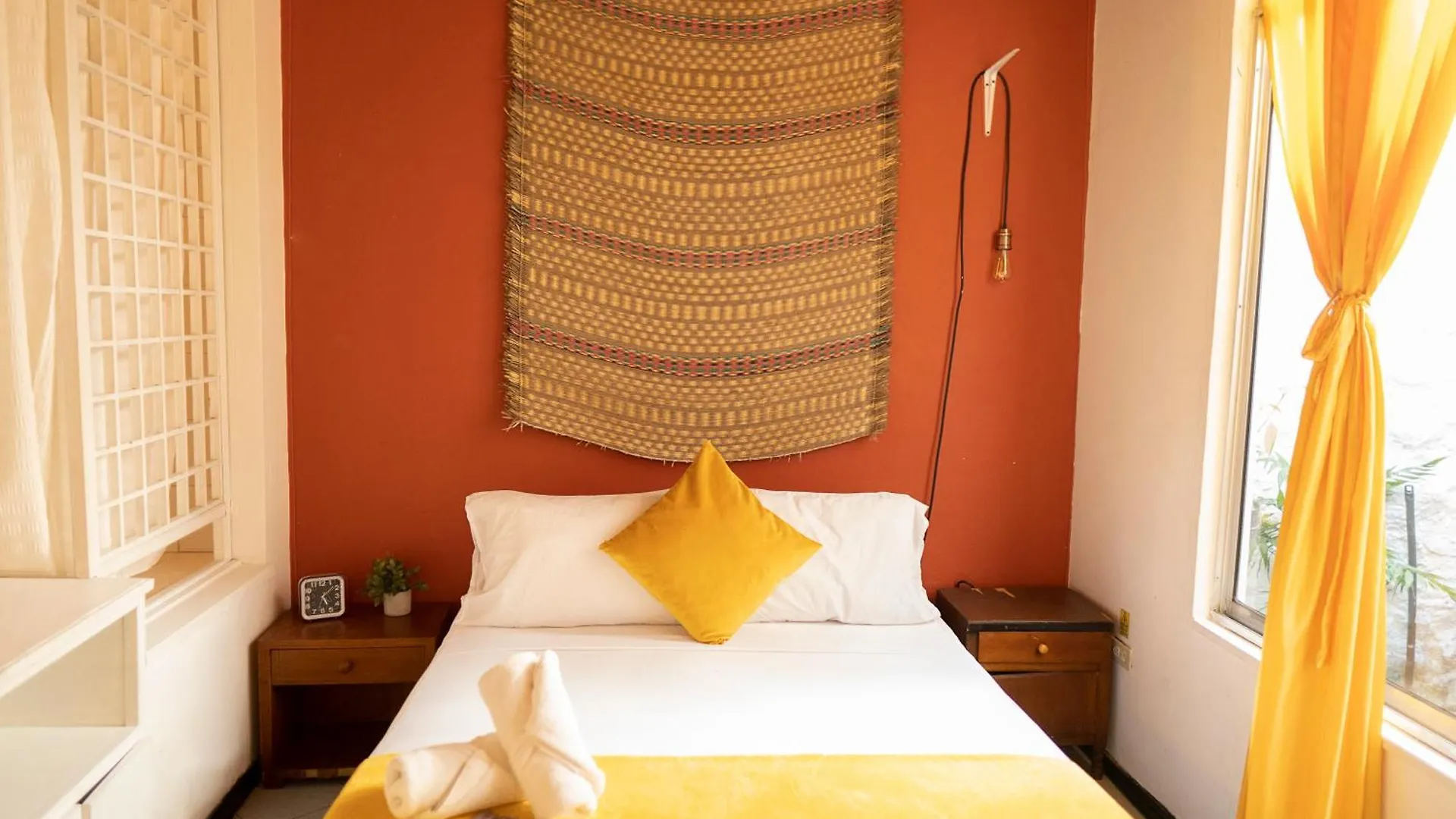 Africa House-Casa Hotel Laureles-La70 Medellin Colombia