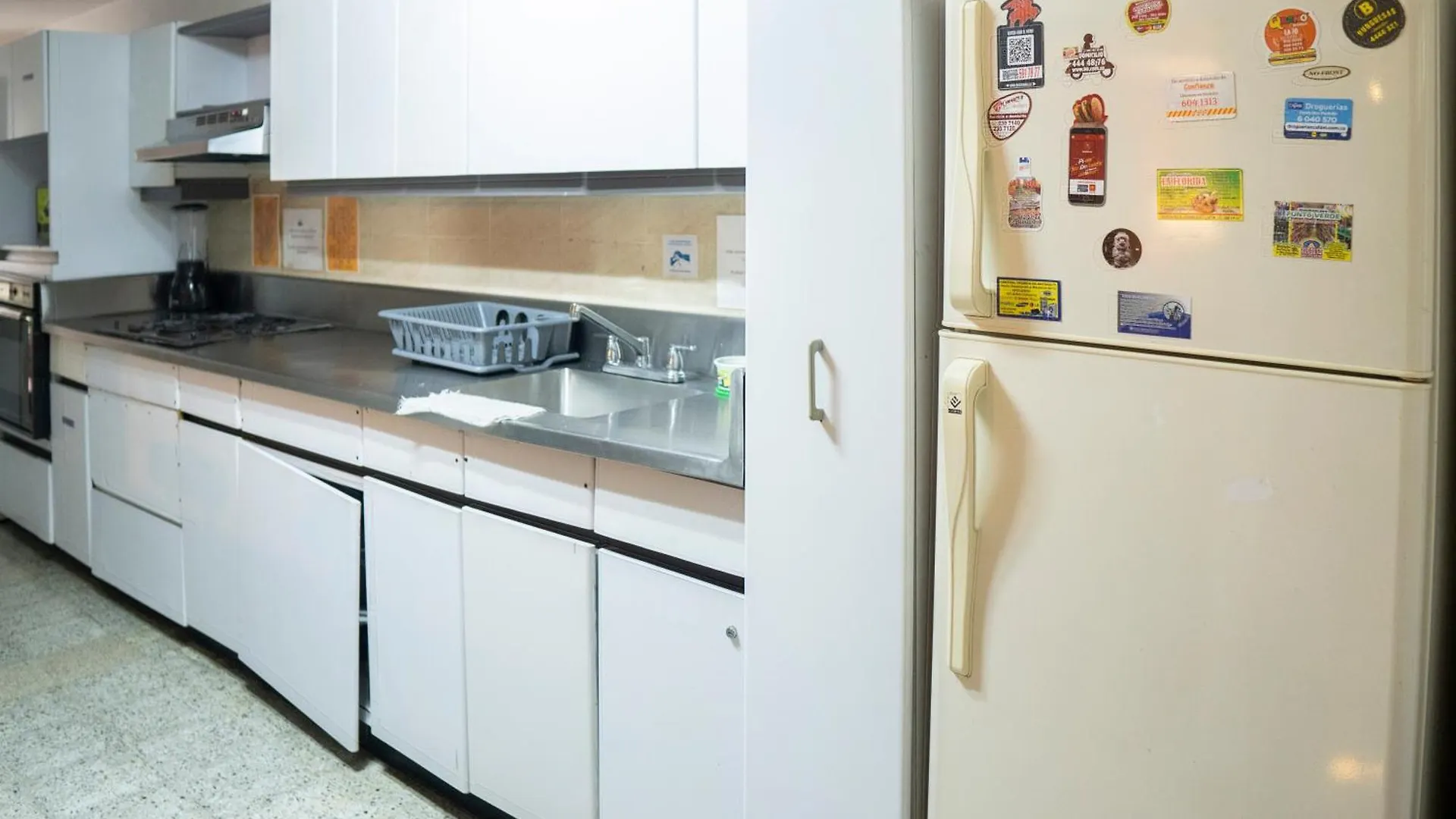 Africa House-Casa Hotel Laureles-La70 Medellín