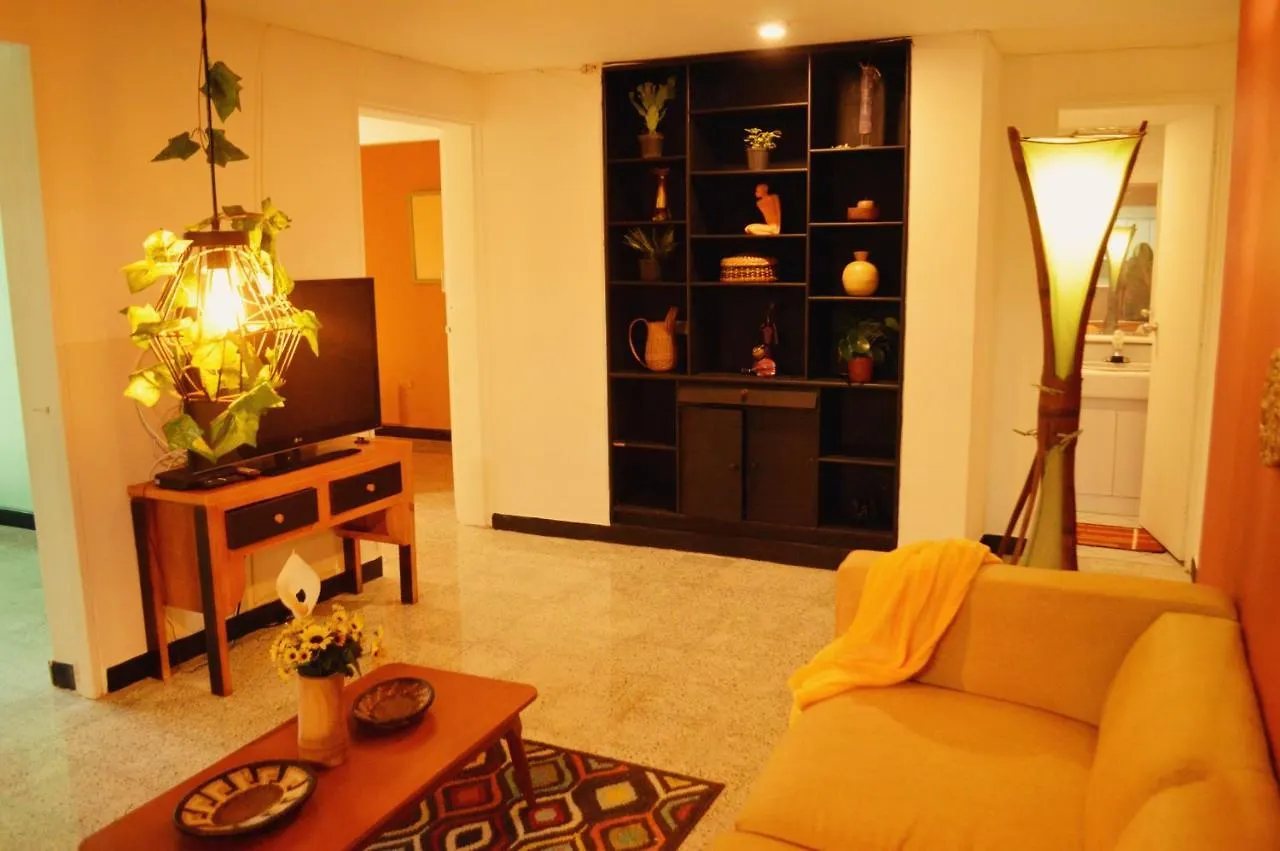 Guest house Africa House-Casa Hotel Laureles-La70 Medellin