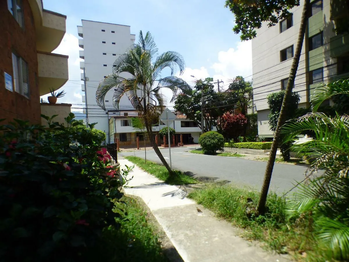 Africa House-Casa Hotel Laureles-La70 Medellin 3*,